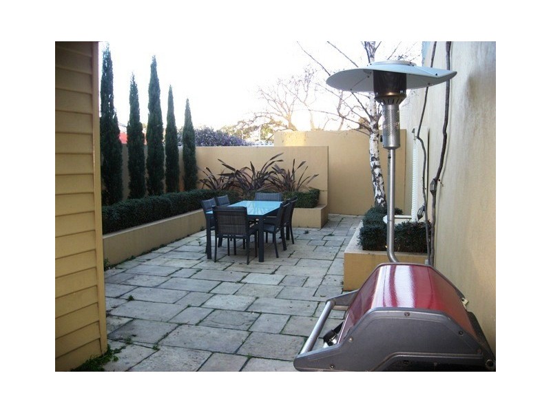 8 Smith Street, North Hobart TAS 7000