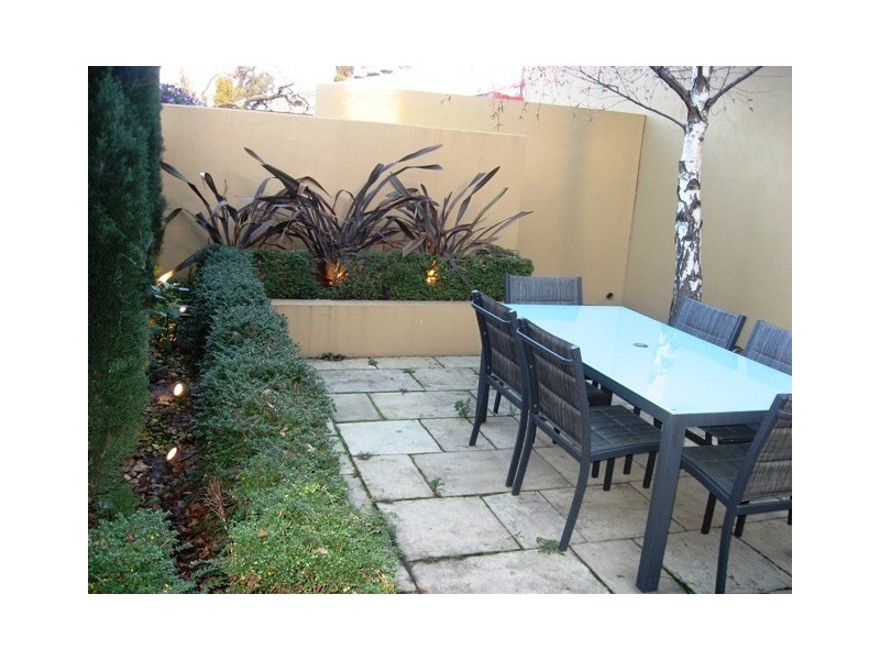 8 Smith Street, North Hobart TAS 7000