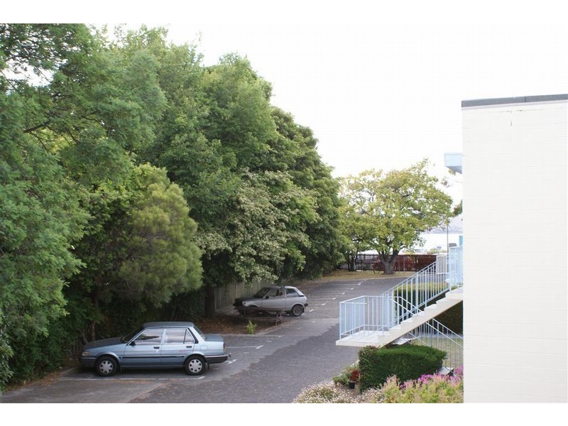 12/5 Beach Road, Sandy Bay TAS 7005