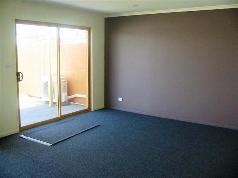 8 Liam Drive, Kingston TAS 7050