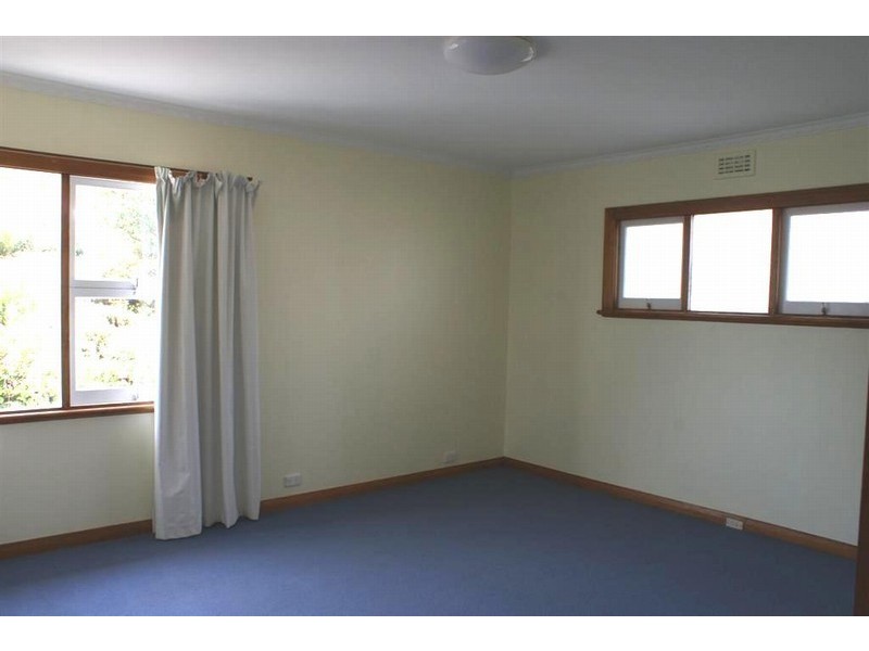 26 Whelan Crescent, West Hobart TAS 7000