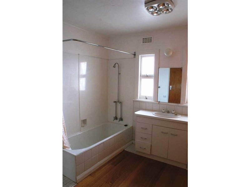 26 Whelan Crescent, West Hobart TAS 7000