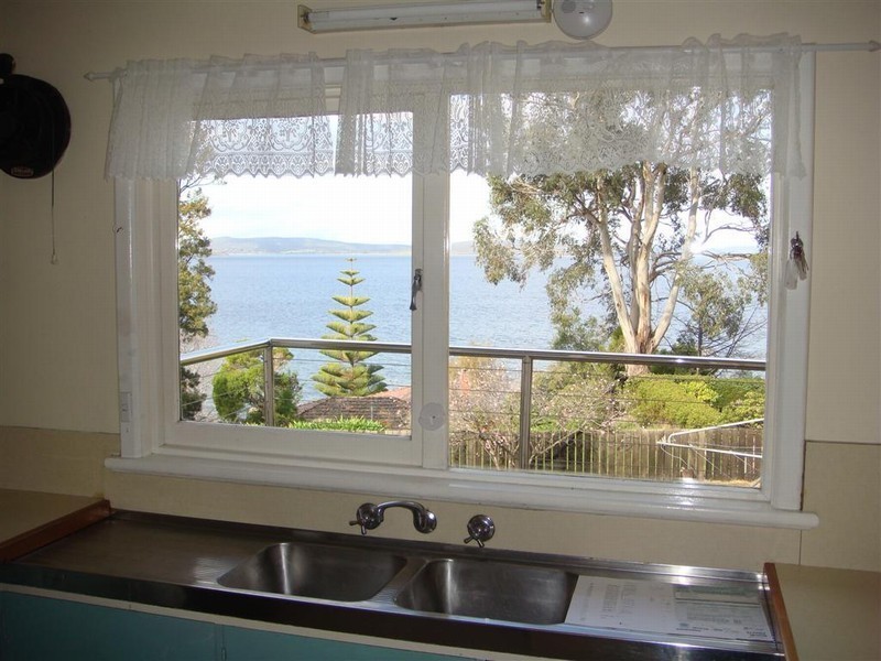 110 Flinders Esplanade, Taroona TAS 7053