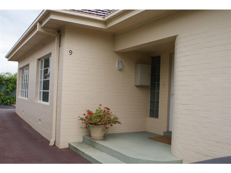 9 Swanston Street, New Town TAS 7008