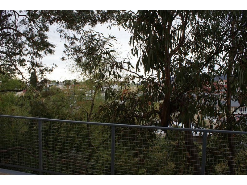 2/354 Liverpool Street, West Hobart TAS 7000