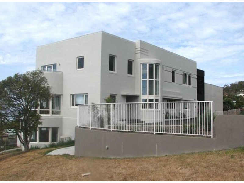 2/178 Channel Highway, Taroona TAS 7053