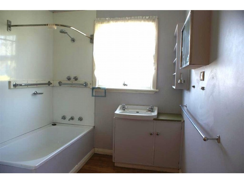 10 Myuna Road, Blackmans Bay TAS 7052