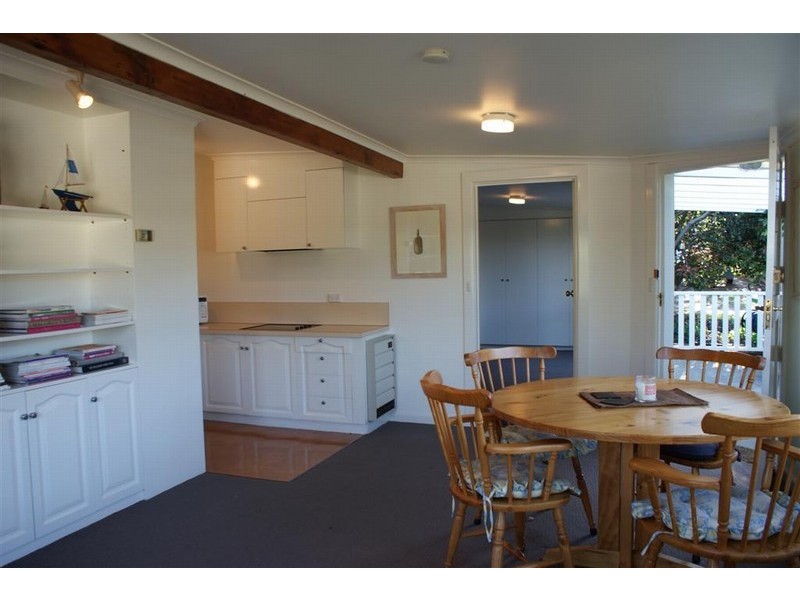 6 Channel Highway, Taroona TAS 7053