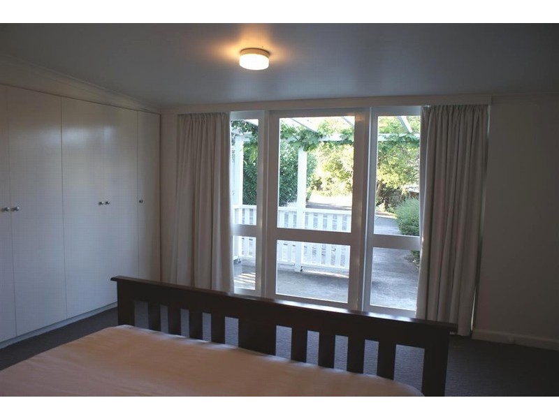 6 Channel Highway, Taroona TAS 7053