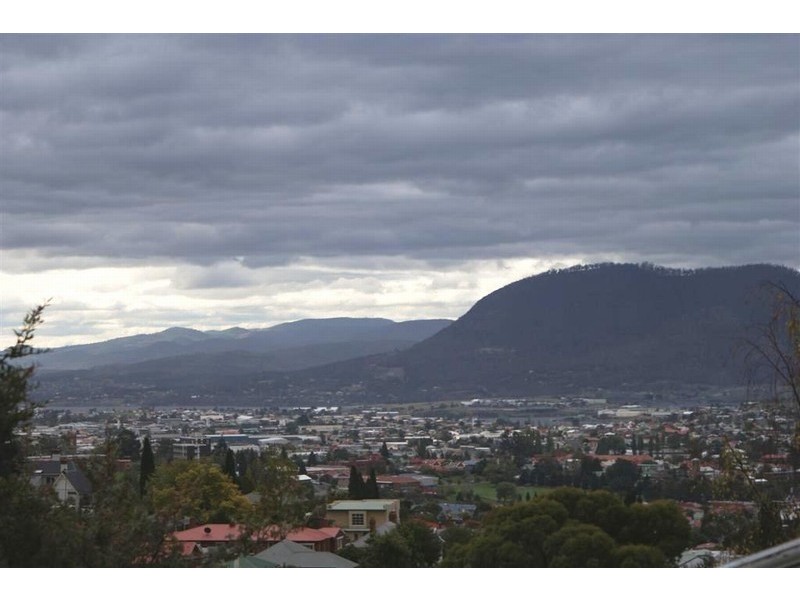 23 Gordon Avenue, Mount Stuart TAS 7000