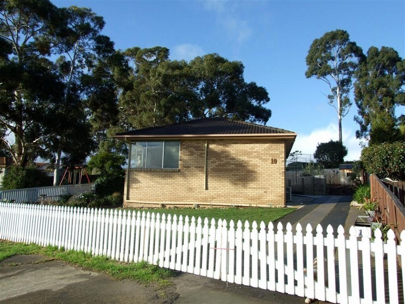 10 Amberley Court, Blackmans Bay TAS 7052