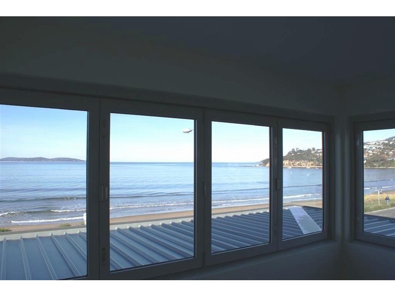 16b Ocean Esplanade, Blackmans Bay TAS 7052