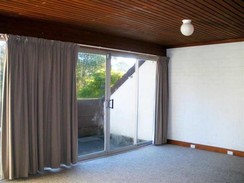 2/287 Churchill Avenue, Sandy Bay TAS 7005
