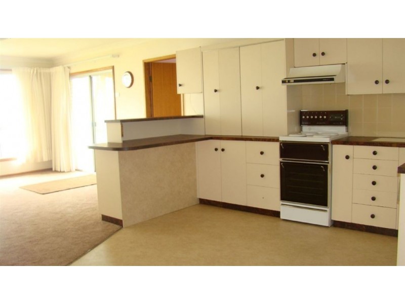 62 Peace Parade, Tanilba Bay NSW 2319