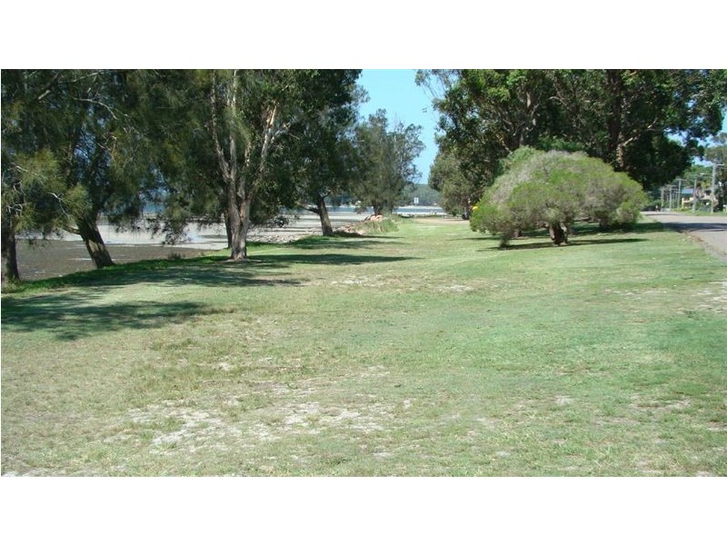 62 Peace Parade, Tanilba Bay NSW 2319