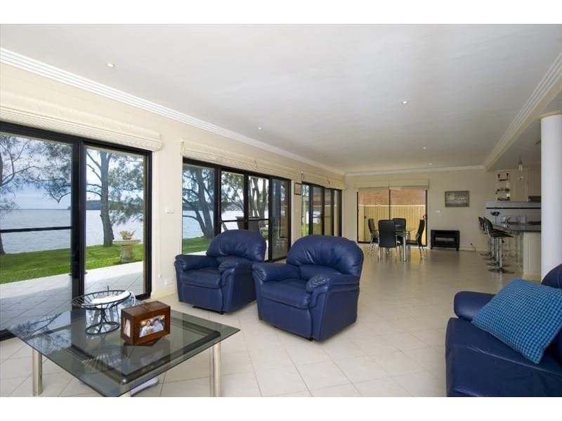 121 Foreshore Drive, Salamander Bay NSW 2317