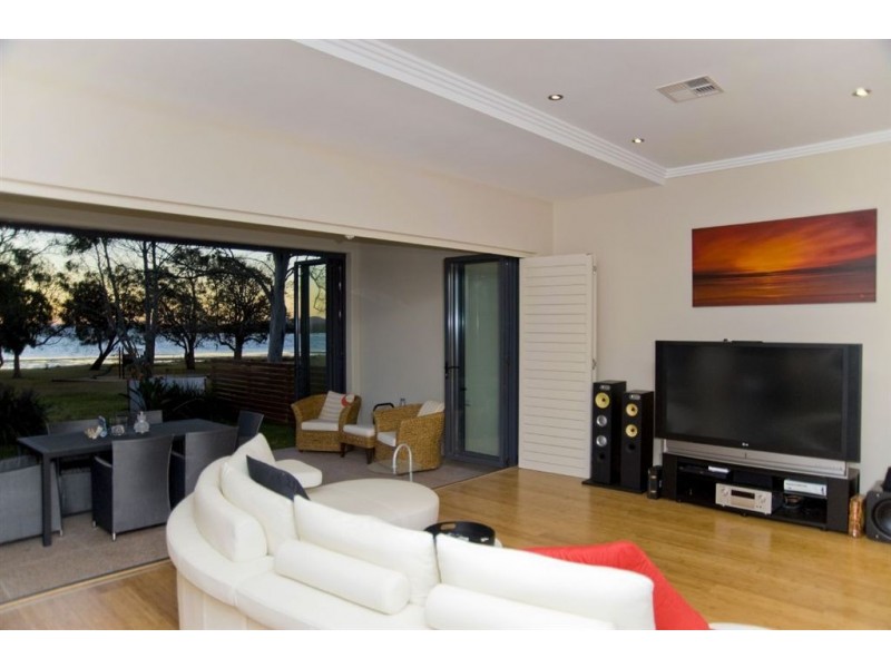 1/28-30 Cromarty Road, Soldiers Point NSW 2317