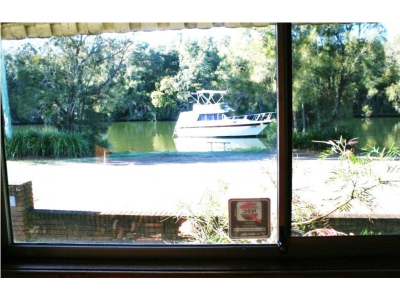 61 Lake Street, Blackalls Park NSW 2283