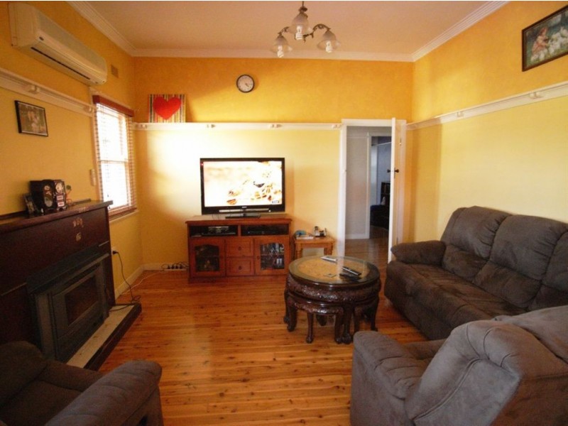 2 Cowie Street, Mayfield NSW 2304