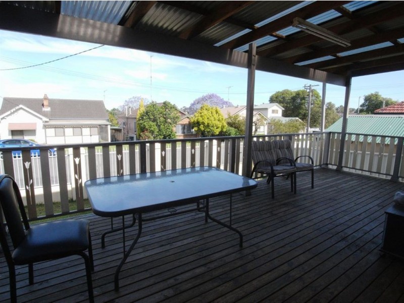 2 Cowie Street, Mayfield NSW 2304