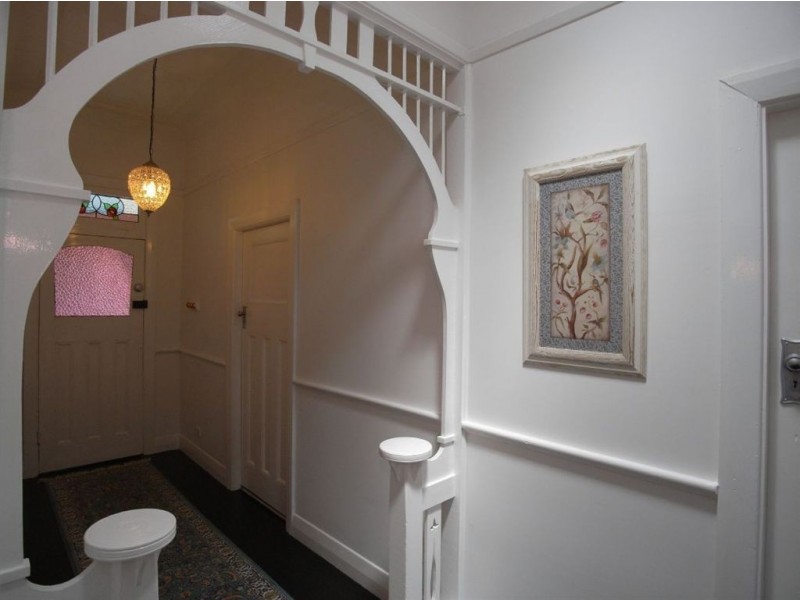 2 Woodstock Street, Mayfield NSW 2304