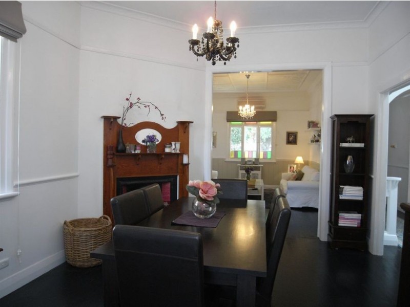 2 Woodstock Street, Mayfield NSW 2304