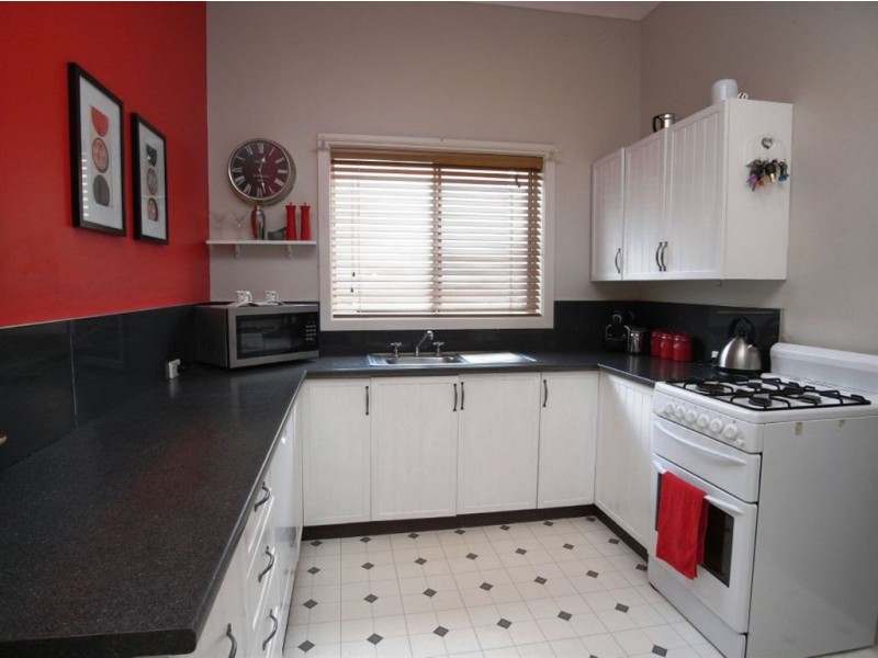 2 Woodstock Street, Mayfield NSW 2304