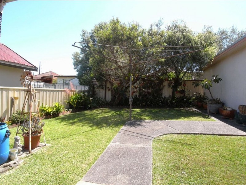 35 King, Waratah West NSW 2298