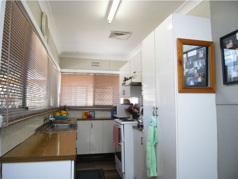 140 Crebert Street, Mayfield NSW 2304