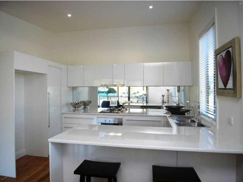 14 Hart Street, Mayfield NSW 2304