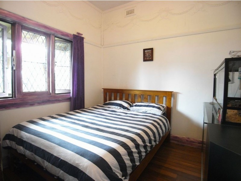 8 Abel Street, Mayfield NSW 2304