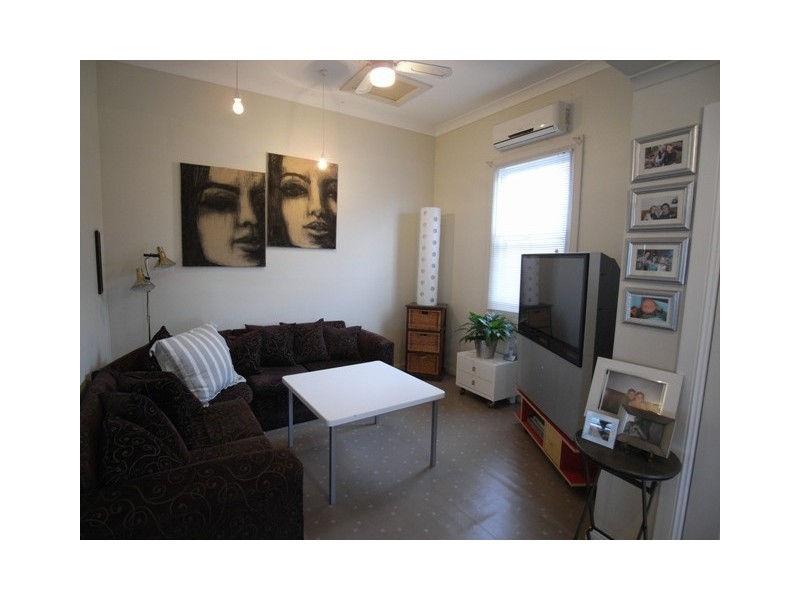 9 Corona Street, Mayfield NSW 2304