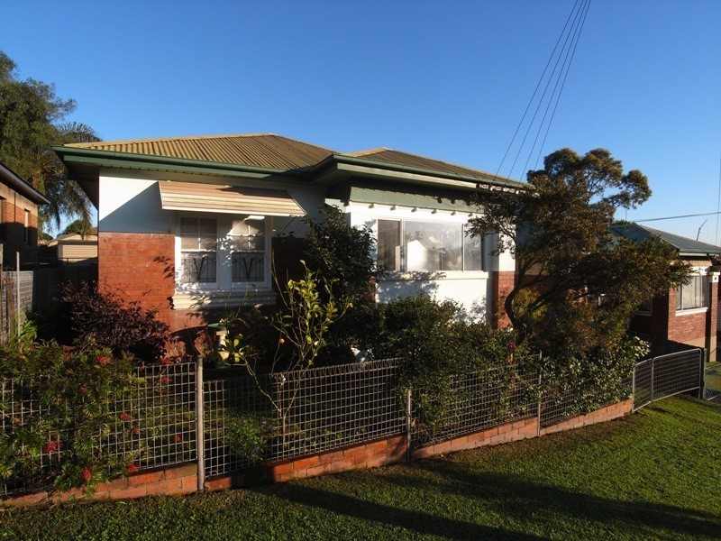 6 Arthur street, Mayfield NSW 2304