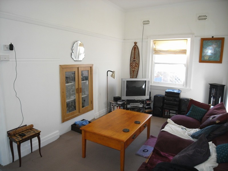 6 Arthur street, Mayfield NSW 2304