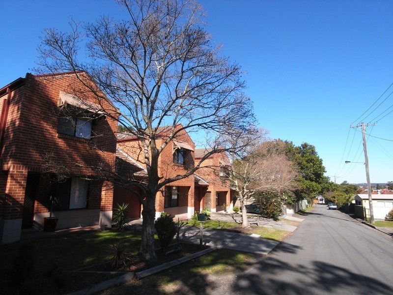 4/47a Crebert Street, Mayfield East NSW 2304