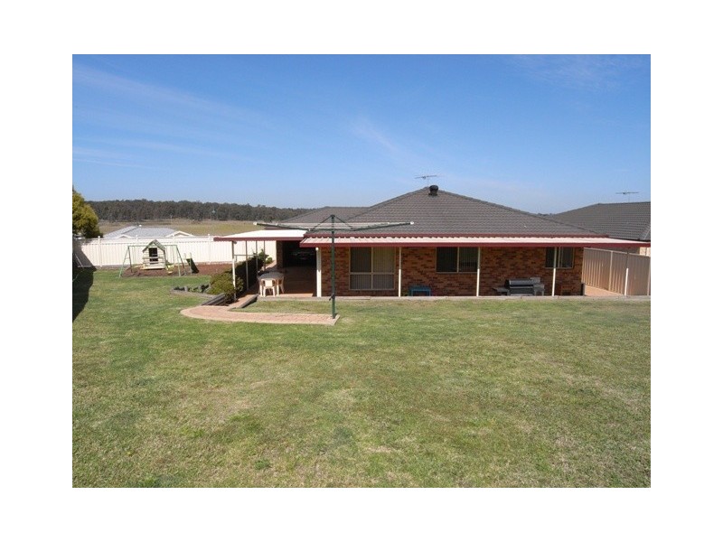 35 Wilton Drive, East Maitland NSW 2323