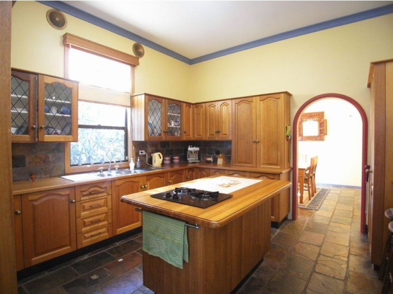 4 Elizabeth Street, Mayfield NSW 2304