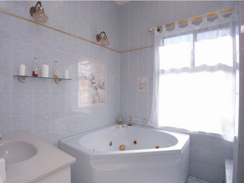 4 Elizabeth Street, Mayfield NSW 2304