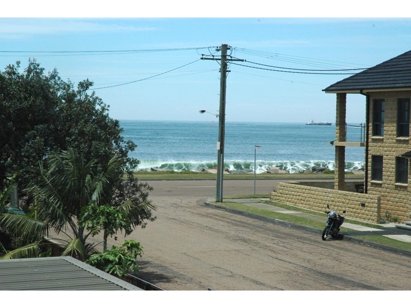 1 Cardigan Street, Stockton NSW 2295