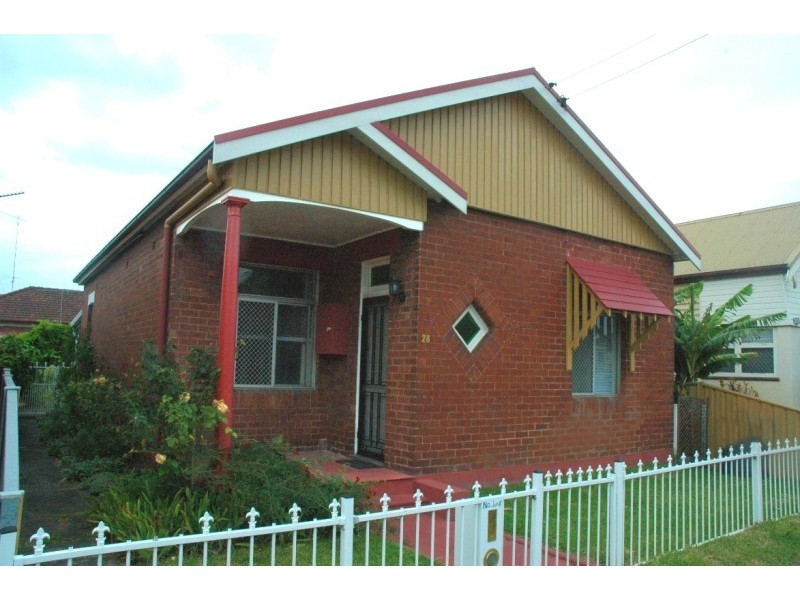 28 Roe Street, Mayfield NSW 2304