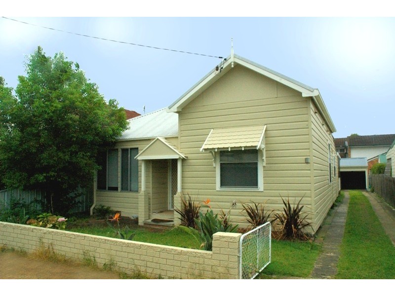 8 Rawson street, Mayfield NSW 2304