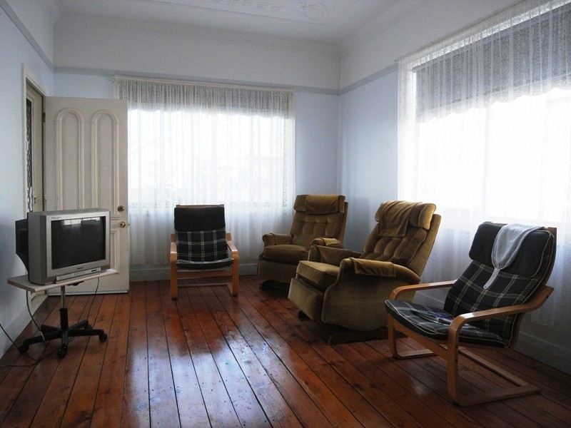 5 Vera Street, Waratah NSW 2298