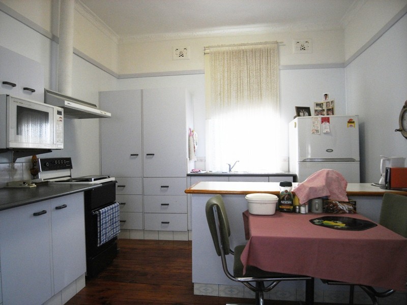 5 Vera Street, Waratah NSW 2298