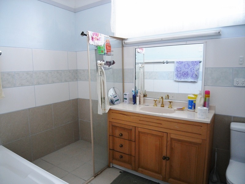 5 Vera Street, Waratah NSW 2298