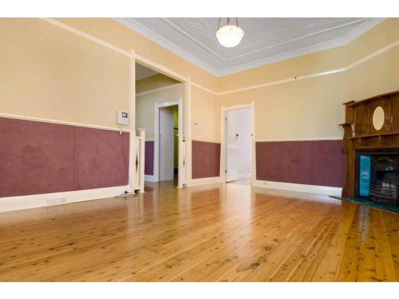 17 Cross Street, Mayfield NSW 2304