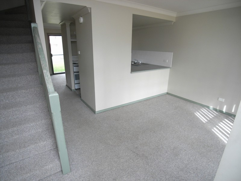 42/20-22 Molly Morgan Dr, East Maitland NSW 2323