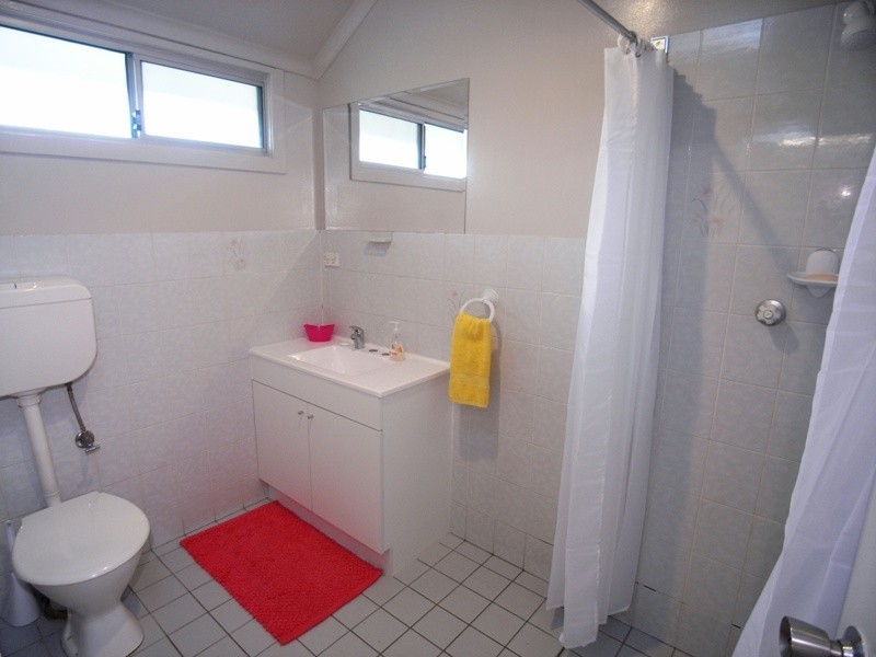 9 Adrian Street, Mayfield NSW 2304