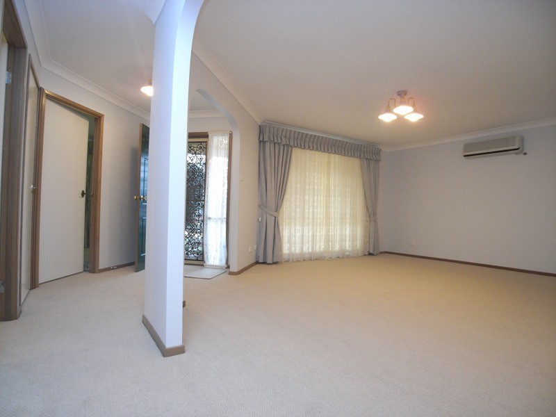 7 Valerie Ct, Elermore Vale NSW 2287