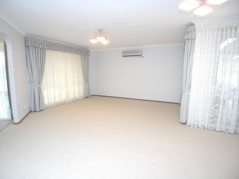 7 Valerie Ct, Elermore Vale NSW 2287