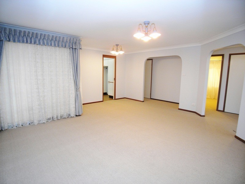 7 Valerie Ct, Elermore Vale NSW 2287